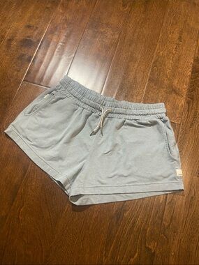 Vuori Halo Performance shorts SZ XS light blue/gray color